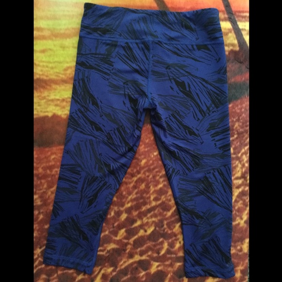 Zumba Wear Capri Leggings Size XSmall - Picture 2 of 8